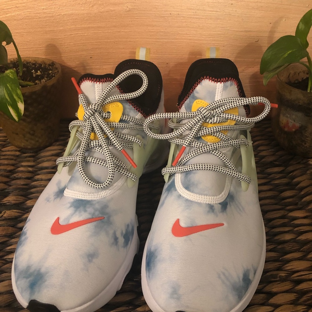 Nike react pesto men’s nine multicolor